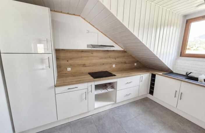 Appartement à vendre 2 pièces  (05) — photo 2