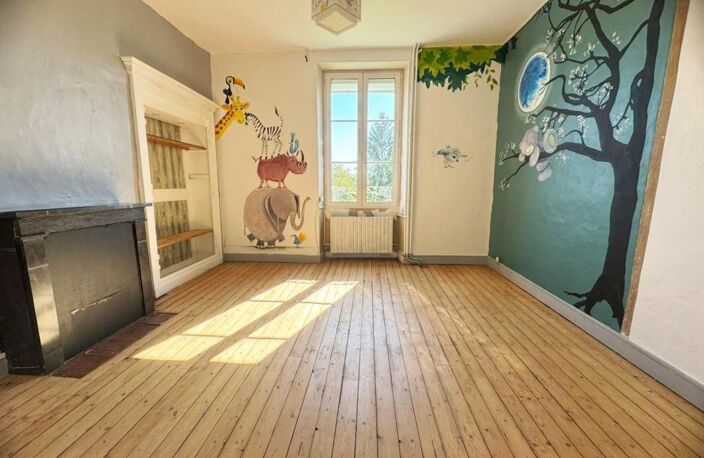   Maison de caractère – 6 chambres – Dépendance – Terrain arboré de 1 400 m² — photo 3