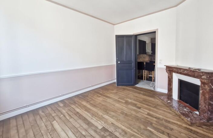 Appartement À Louer — photo 3