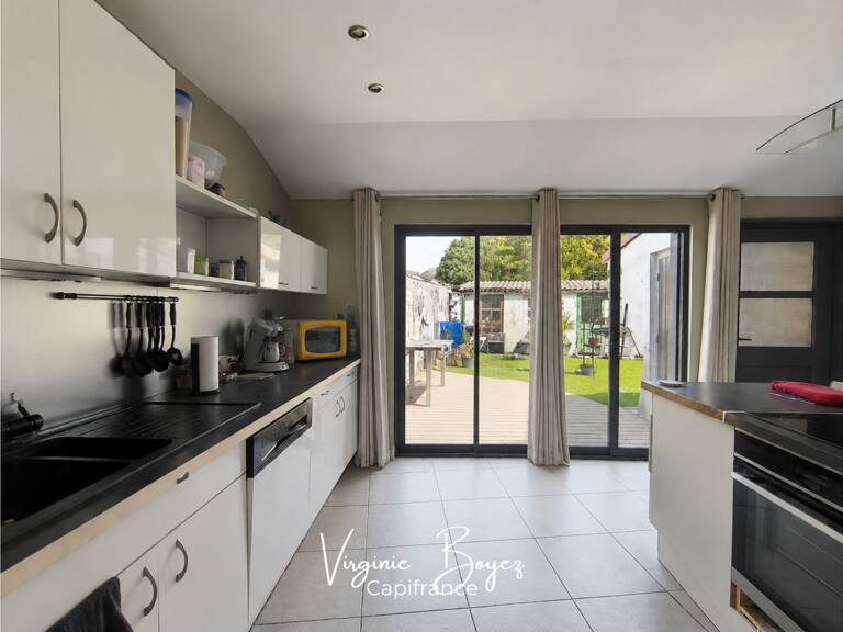   À VENDRE EN EXCLUSIVITE – Maison de ville 88 m² avec cour et dépendance à Bourbourg — photo 1