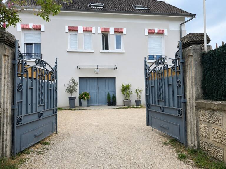 Présentation du bien : Maison 6 pièces à vendre aux ABRETS — photo 1