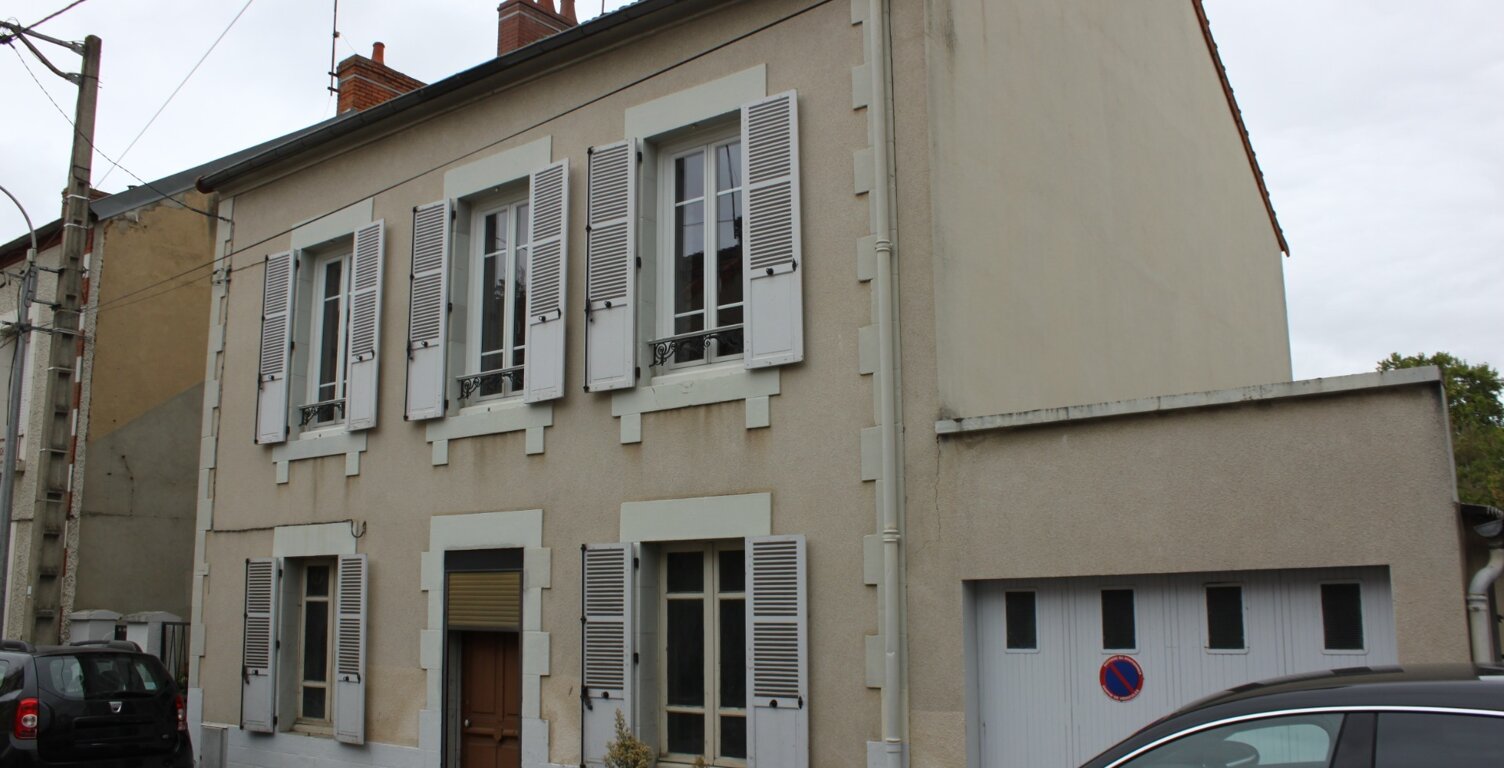 Maison à vendre 7 pièces MONTLUCON (03) — photo 1