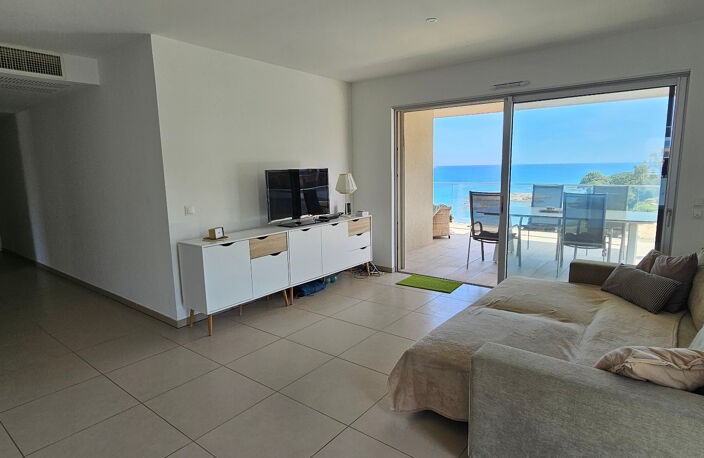 SOLENZARA (20) Appartement à vendre 3 pièces de 68m². avec terrasse de 31m². RÉSIDENCE PIEDS DANS L'EAU — photo 3