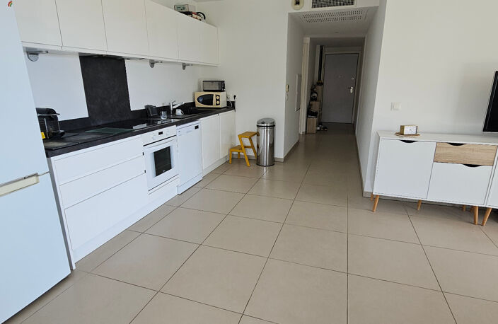 SOLENZARA (20) Appartement à vendre 3 pièces de 68m². avec terrasse de 31m². RÉSIDENCE PIEDS DANS L'EAU — photo 4