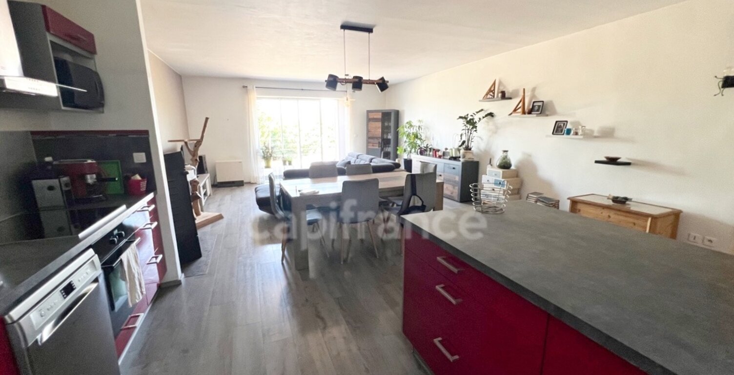 Maison de village 300 m² avec jardin et garage à vendre à Reillanne (04110) – Cœur du Luberon — photo 1