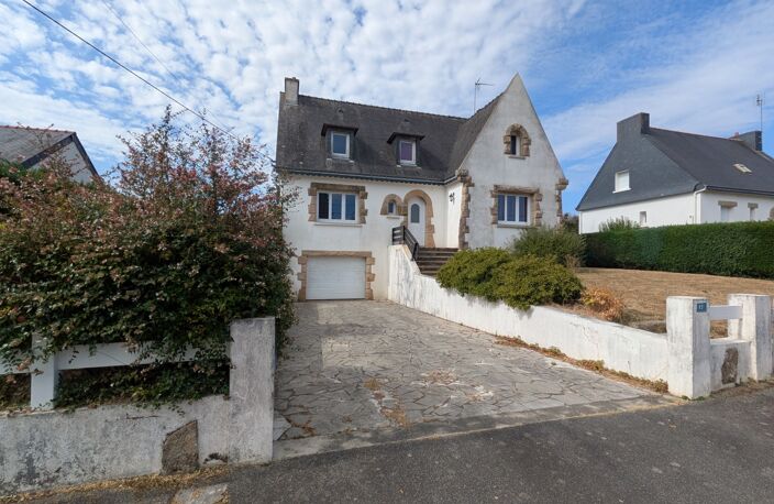 PLOËRDUT NÉO BRETONNE DE 123 M² ENVIRON 5 PIÈCES AVEC VIE DE PLAIN PIED PARCELLE CLÔTURÉE DE 803m² — photo 2