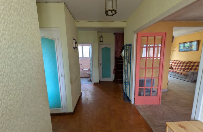 PLOËRDUT NÉO BRETONNE DE 123 M² ENVIRON 5 PIÈCES AVEC VIE DE PLAIN PIED PARCELLE CLÔTURÉE DE 803m² — photo 4