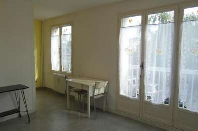 Appartement 1 pièces 710 €