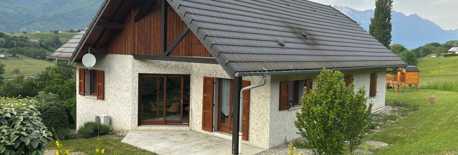 Maison 4 Pièces 110 m² à louer à Saint-Pierre-de-Soucy (73800)