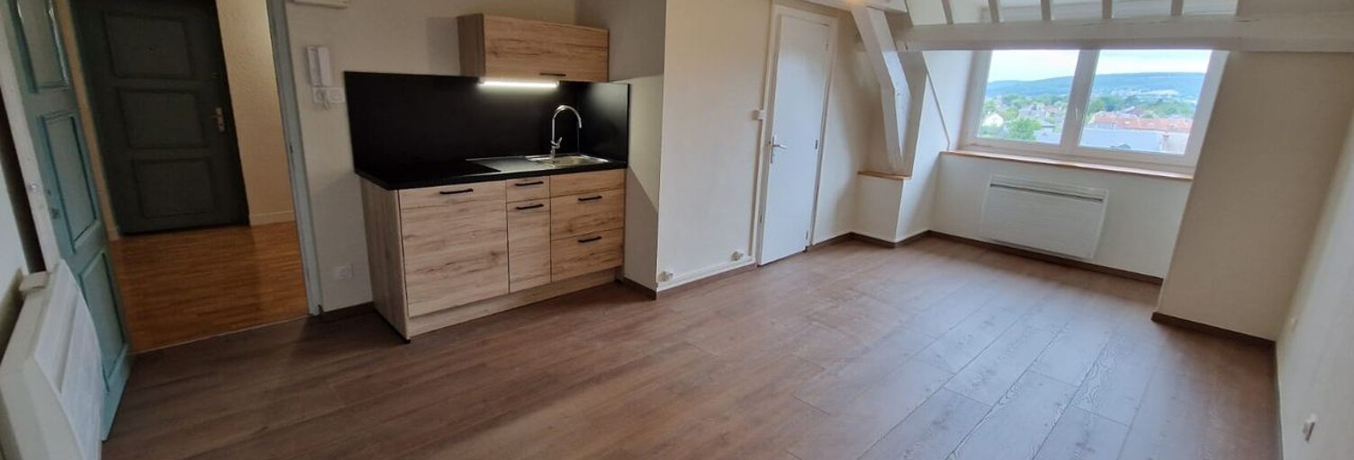 Appartement 1 Pièce 25 m² à louer à Givet (08600)