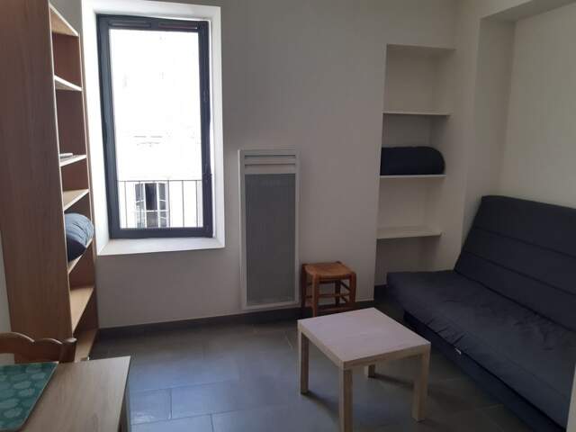 Studio de 18m2 à louer sur La Rochelle — photo du bien