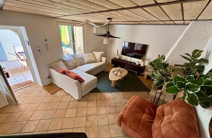 Maison en pierre rénovée avec piscine — photo 4
