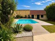 Maison de ville de 146 m² avec piscine, dépendance et stationnement à proximité — photo 2