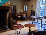 Propriété de caractère entièrement clos de murs. — photo 3
