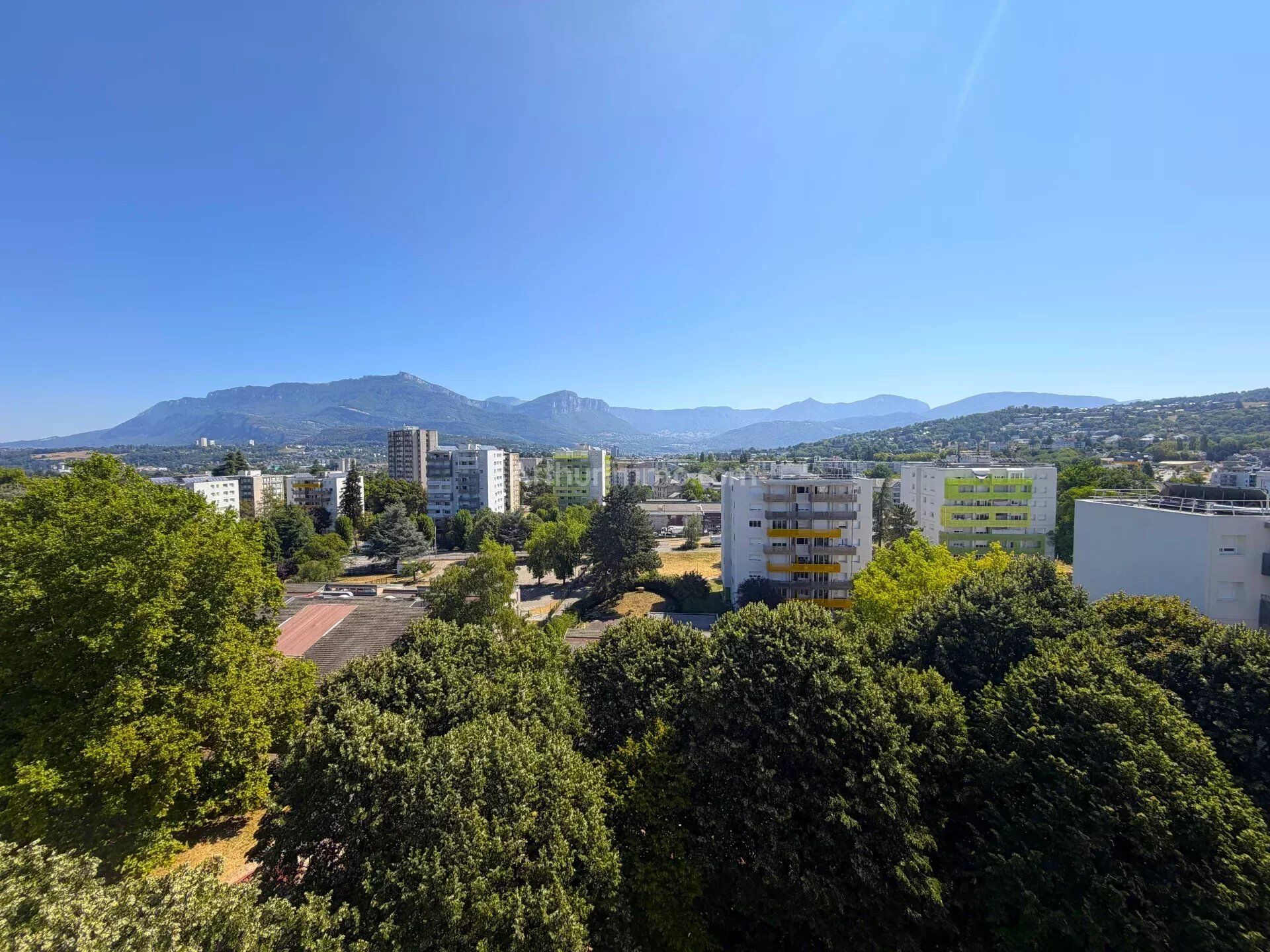Appartement 5 pièces 66 m² · à Chambéry · 66 m² · 149 900 €