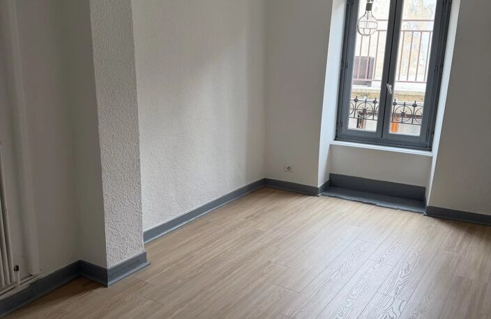 À louer – Maison entièrement rénovée – Saint-Germain-Lembron – 92 m² — photo 3
