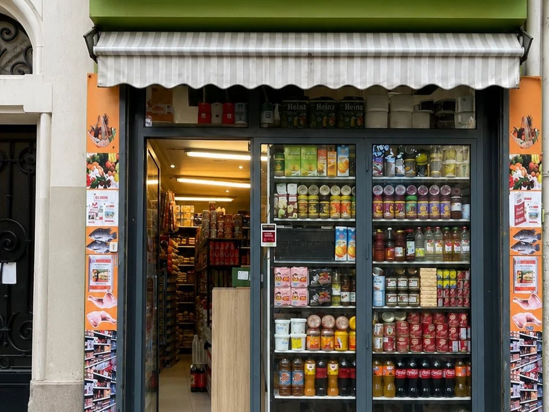Vente Fond / Commerce · à Paris · 70 652 €