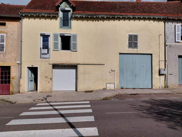 Appartement 4 pièces 89 m² à Marcigny — photo du bien