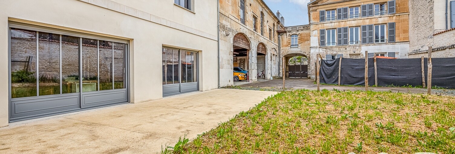 Maison 15 Pièces 640 m² à vendre à Niort (79000)