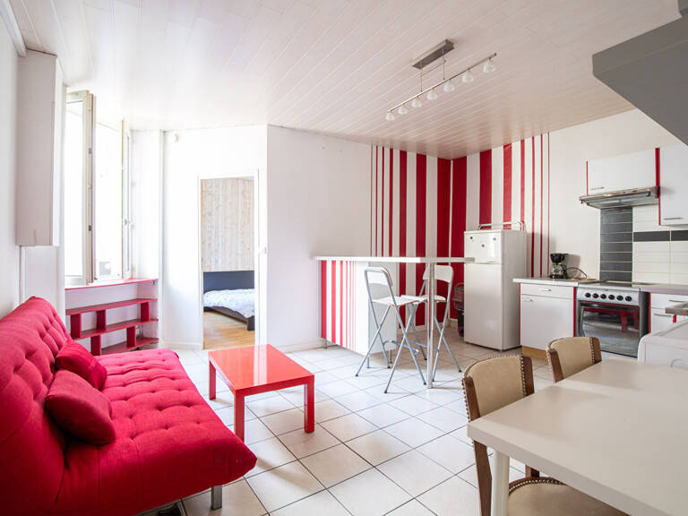 A VENDRE NANTES ST CLEMENT APPARTEMENT DE TYPE 2 DANS BEL IMMEUBLE ANCIEN — photo 1