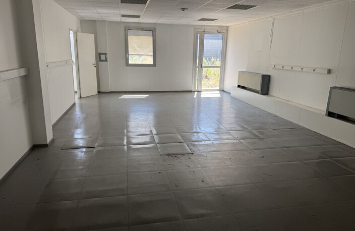 AVIGNON SUD ZAC de la Cristole IDEAL INVESTISSEUR Immeuble c — photo 2