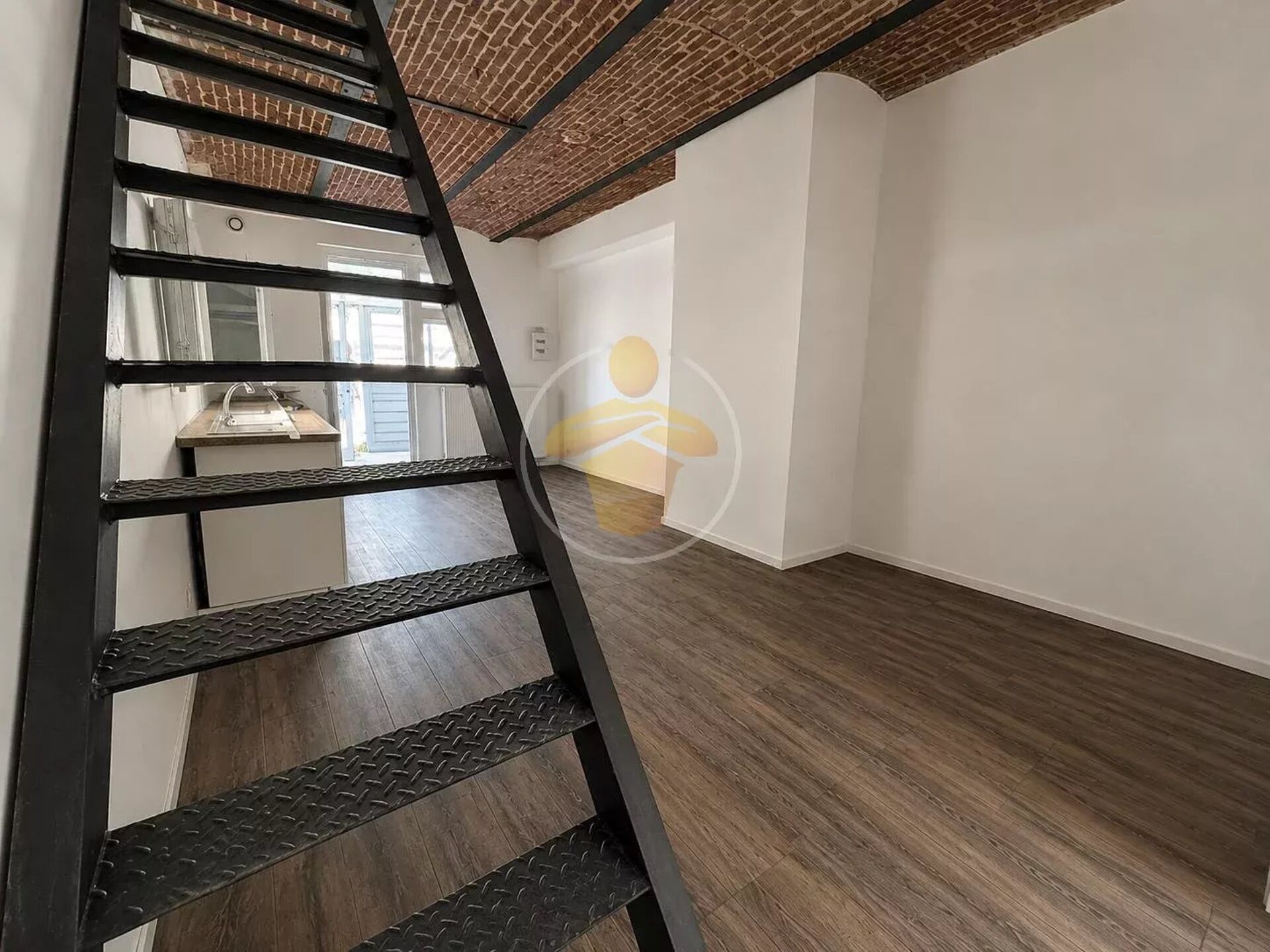 Appartement 3 pièces 56 m² · à Charmes · 56 m² · 550 €