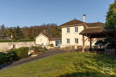 Maison 9 pièces 749000 €