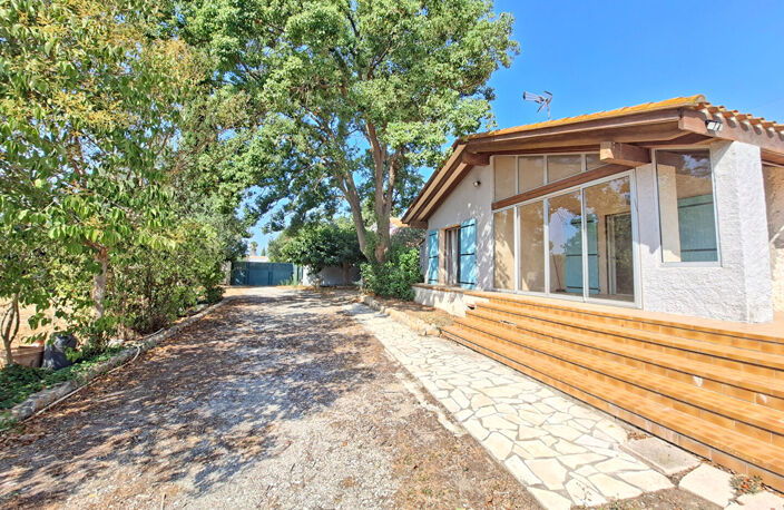 Perpigna Sud Est Maison de Type 4  de145m2 sur 6800m2 de terrain — photo 2