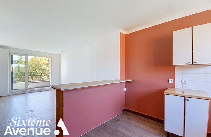 Appartement  CENTRE VILLE avec BALCON — photo 5