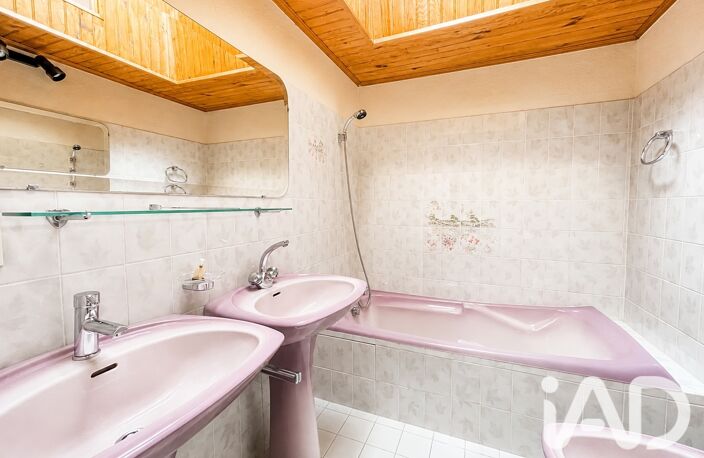 Vente Maison/villa 8 pièces — photo 3
