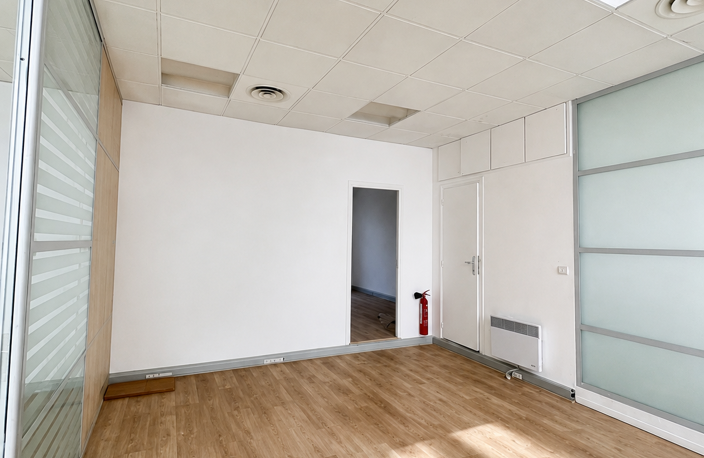 Vente Boutique/Local commercial 70 m&sup2; — photo 3