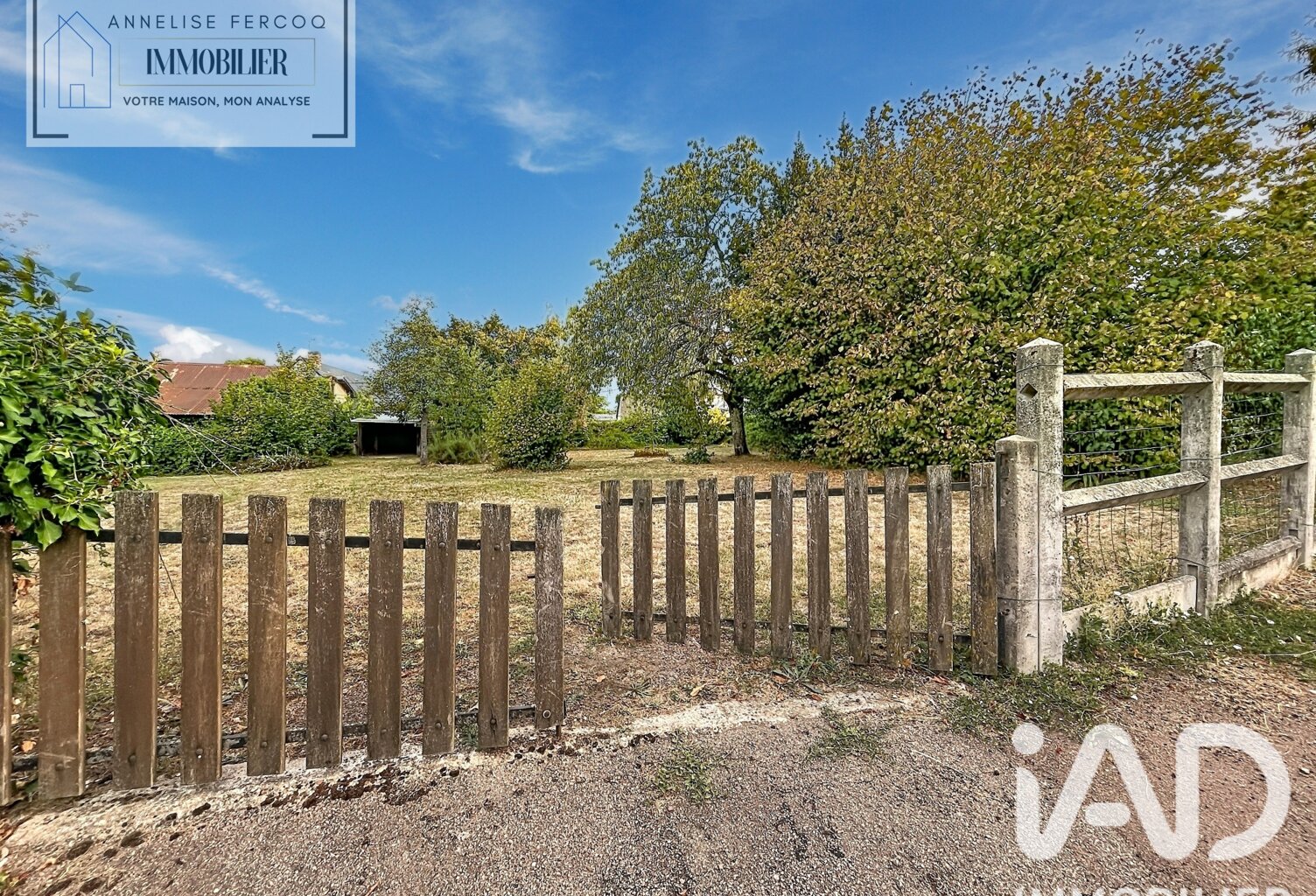Vente Terrain 777 m&sup2; — photo 1