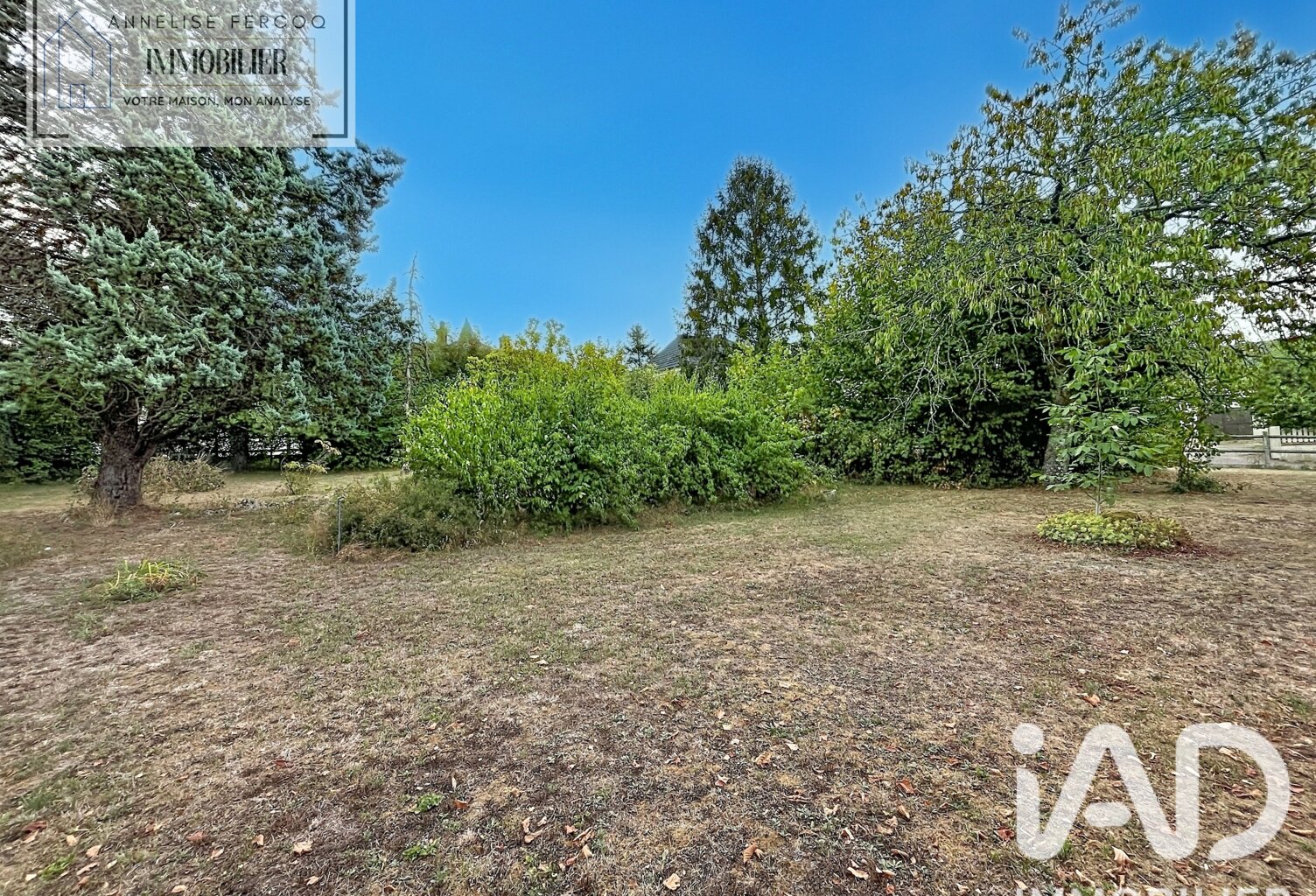 Vente Terrain 777 m&sup2; — photo 1