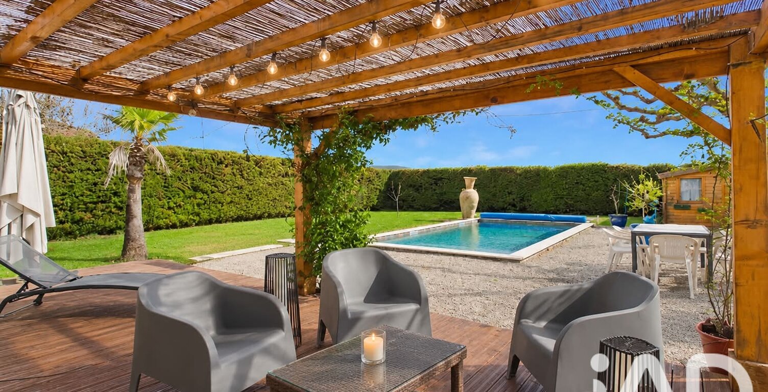 Vente Maison/villa 8 pièces — photo 1