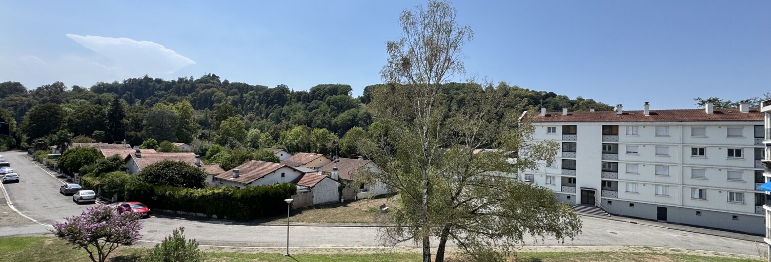 Appartement 5 Pièces 69 m² à vendre à Gelos (64110)