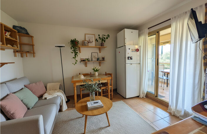 ARGENTIERE T2 meublé 4 couchages   Résidence sécurisée avec — photo 2