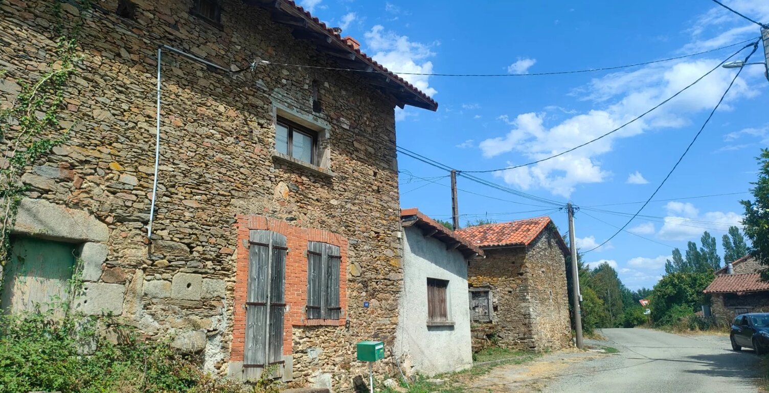 Charmante maison de village meublée à  rénover — photo 1