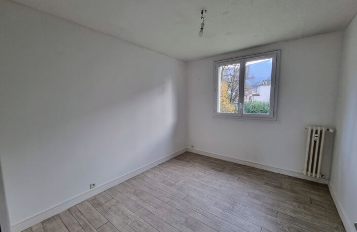Gières T3 avec balcon 52m2 et parking — photo 4