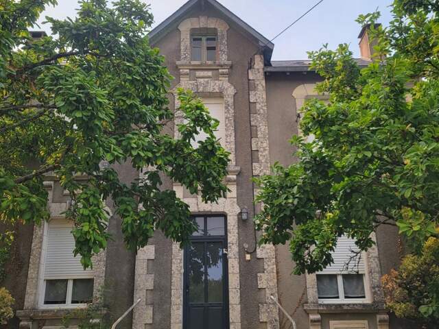 MAISON DE CHARME HARMONISEE PAR UN CHALET AU FOND DU JARDIN — photo du bien