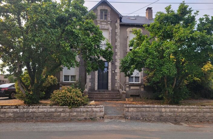 MAISON DE CHARME HARMONISEE PAR UN CHALET AU FOND DU JARDIN — photo 2