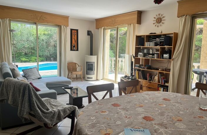 Maison familiale avec 2 suites parentales et piscine — photo 5