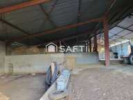 Hangar avec panneaux photovotaïques et parcelle constructible — photo 4
