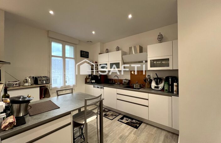 APPARTEMENT  DE PRESTIGE CENTRE VILLE DE CHÂTELLERAULT  BD BLOSSAC — photo 4