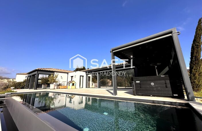 VILLA CONTEMPORAINE UNIQUE FACE A L'ALARIC — photo 3