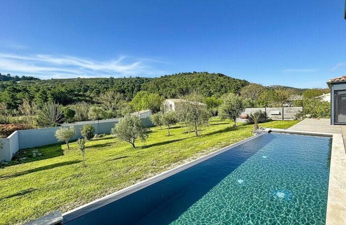 VILLA CONTEMPORAINE UNIQUE FACE A L'ALARIC — photo 4