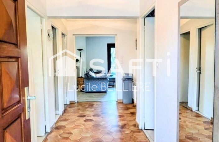 A SEVRAN 93270  maisons de 125 m², 5 pièces,  4 chambres, un séjour donnant sur une grande terrasse, un jardin sur un terrain de 384 m². — photo 5