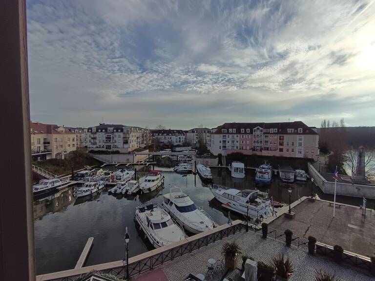 TRIPLEX D'EXCEPTION PORT CERGY 162M2 avec extérieur — photo 1