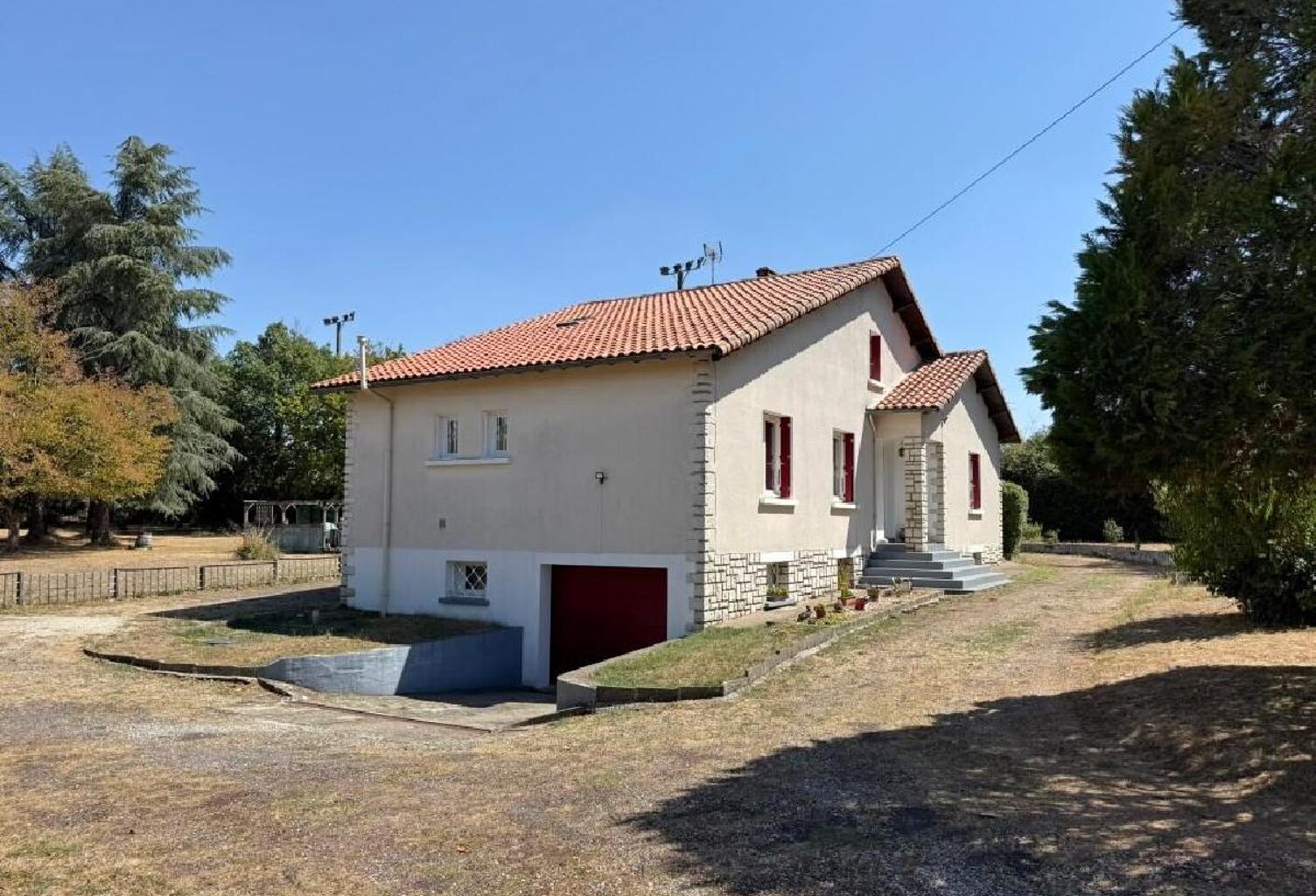 Maison — photo 1