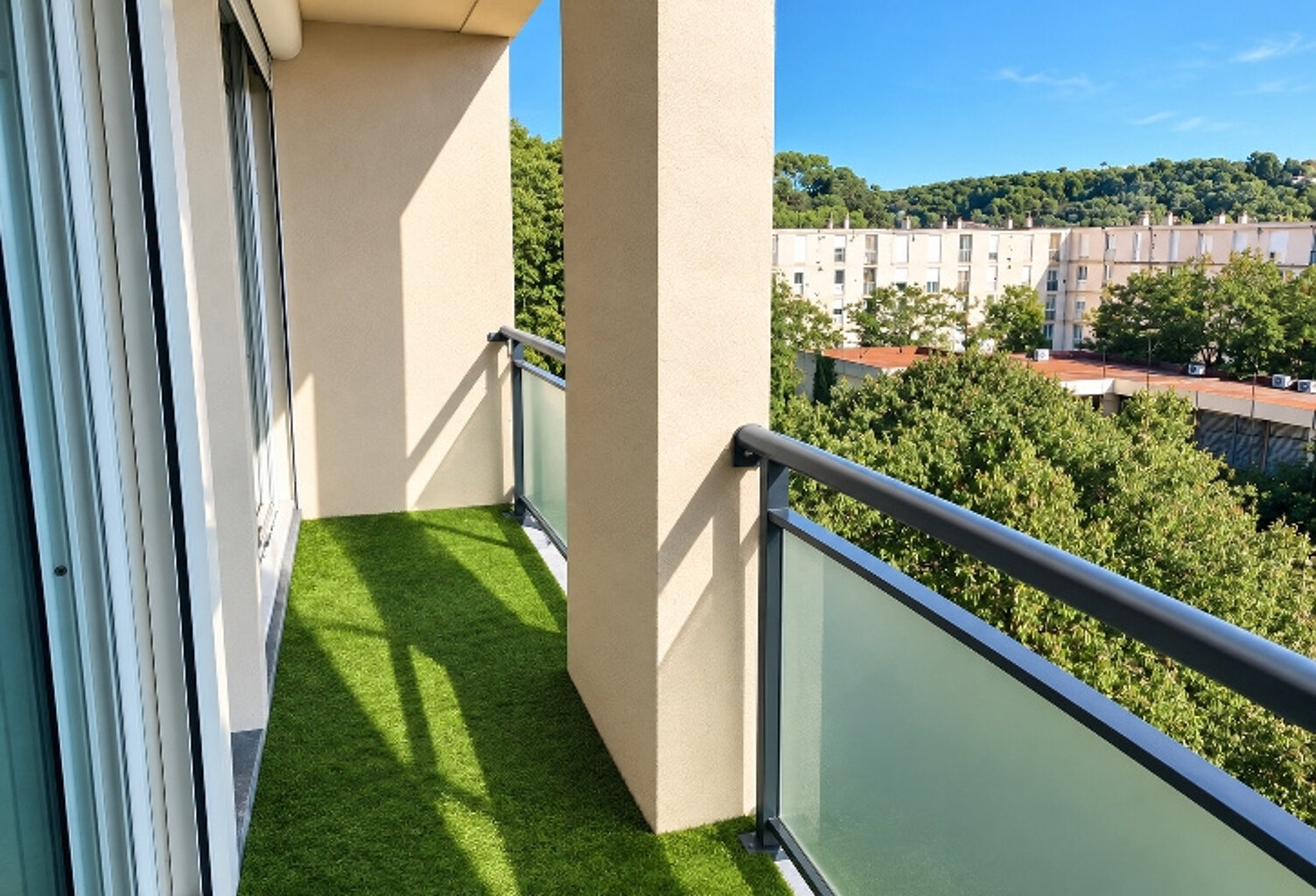 Appartement type 4 parfait état de 66.85 m2 avec balcon — photo 1