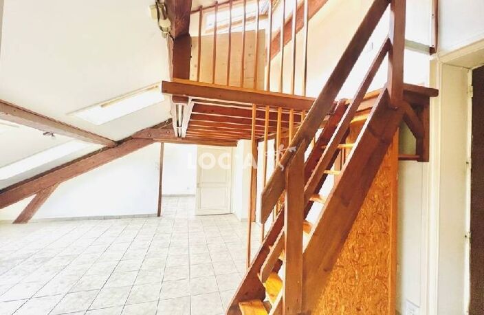 CALUIRE F2BIS avec mezzanine — photo 3